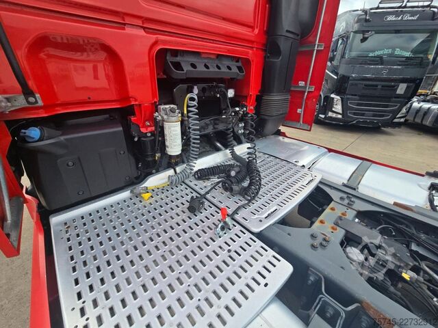 Стандардна влечна единица DAF XF 480 * ACC * RETARDER * 2X TANK * KLIMAAUTO.