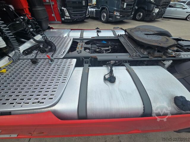 Стандардна влечна единица DAF XF 480 * ACC * RETARDER * 2X TANK * KLIMAAUTO.