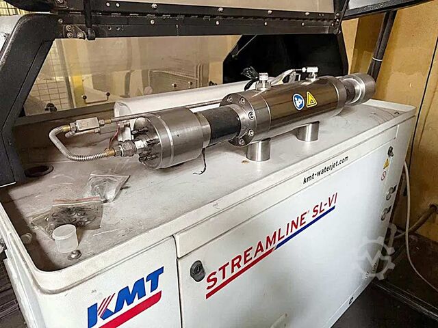 آلة قطع المياه النفاثة Water Jet Sweden NCH30B