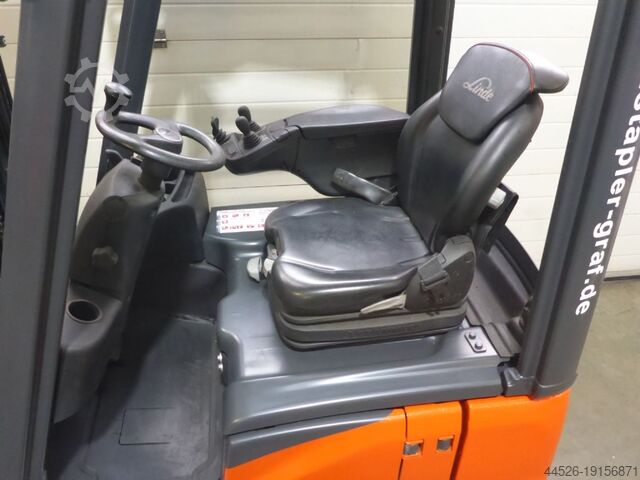 বৈদ্যুতিক 3 চাকা ফর্কলিফ্ট Linde E12