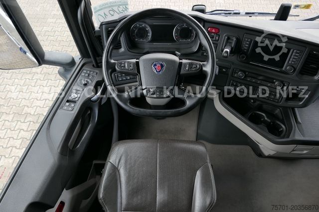 Biltransportlastbil SCANIA S 500 geschloss. Autotransp. Kässbohrer