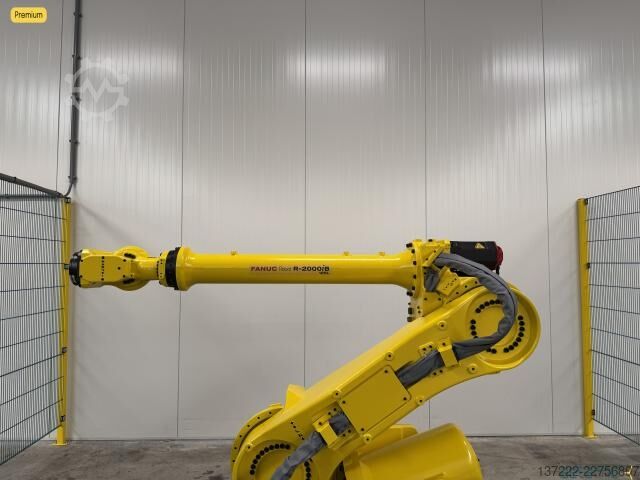 Endurnýjuð vélmenni með 1 árs ábyrgð FANUC R-2000iB/125L