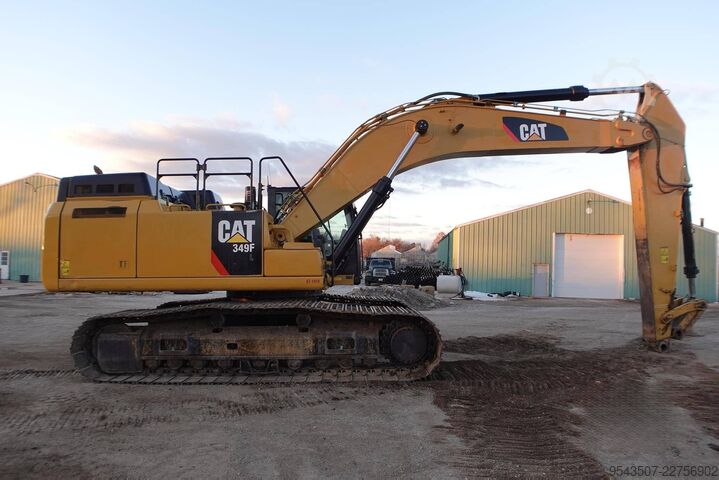 Pásový bagr Caterpillar 349FL
