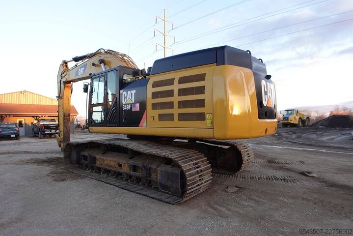 Pásový bagr Caterpillar 349FL