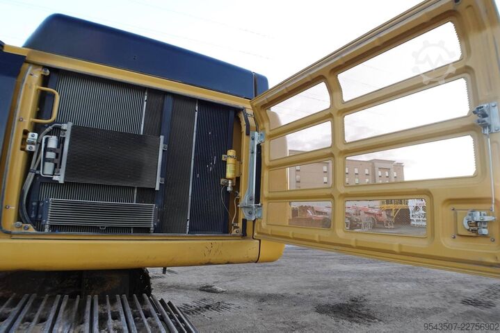 Pásový bagr Caterpillar 349FL