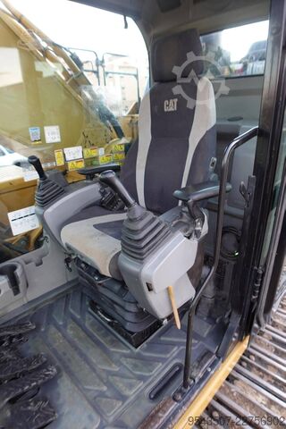 Pásový bagr Caterpillar 349FL