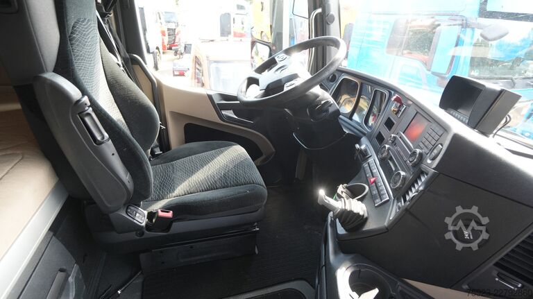 Substancat e rrezikshme Mercedes-Benz ACTROS 2742 ADR 6x2 tractor unit