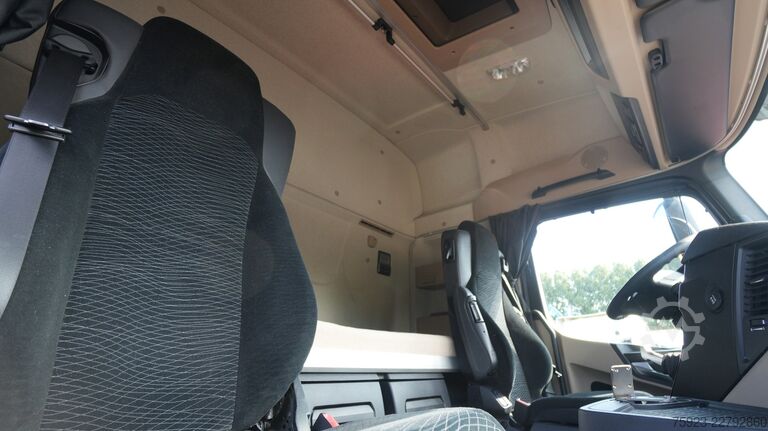 Substancat e rrezikshme Mercedes-Benz ACTROS 2742 ADR 6x2 tractor unit