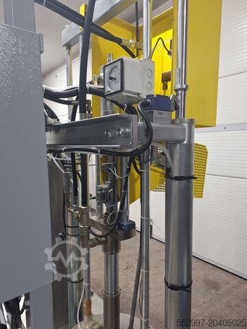 Makinë manuale për mbyllje me 2 komponentë Lisec TAL-50PS/B