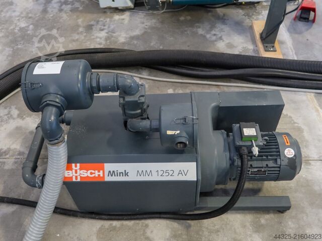 5-осевой обрабатывающий центр BIESSE ROVER C