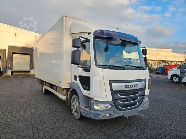 Vrachtwagen met bakwagen DAF LF 180 Koffer, Ladebordwand, Klima