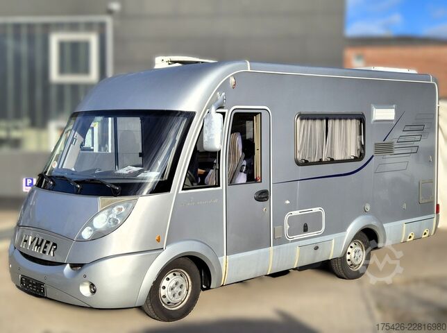 Integroitu matkailuauto HYMER/ERIBA B-Klasse CL 508  *Solar*SAT*Duo-Control*2. Hand*