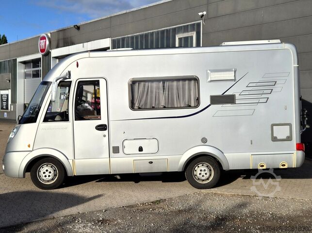 Integroitu matkailuauto HYMER/ERIBA B-Klasse CL 508  *Solar*SAT*Duo-Control*2. Hand*