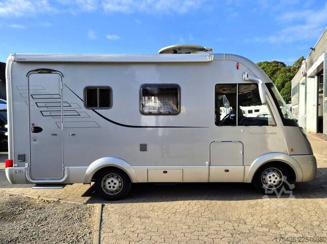 Integroitu matkailuauto HYMER/ERIBA B-Klasse CL 508  *Solar*SAT*Duo-Control*2. Hand*