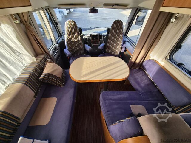 Integroitu matkailuauto HYMER/ERIBA B-Klasse CL 508  *Solar*SAT*Duo-Control*2. Hand*