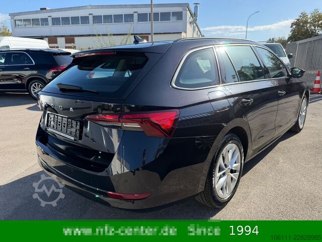 Minibuss SKODA Octavia Combi Ambition