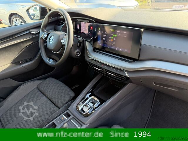 Minibuss SKODA Octavia Combi Ambition