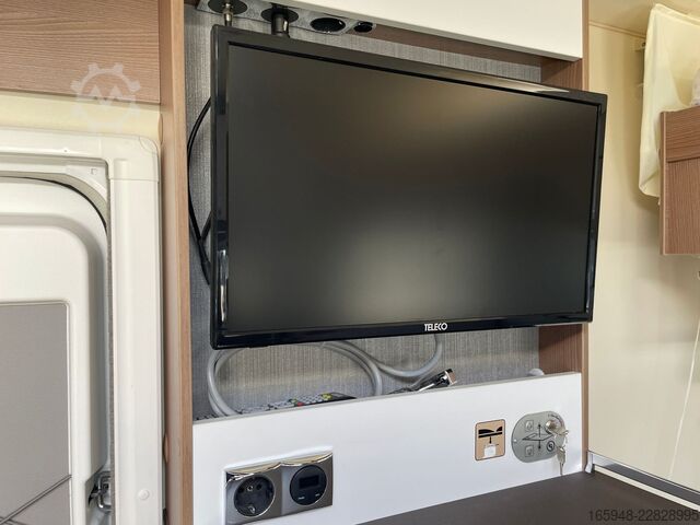 Halvintegrert bobil BÜRSTNER 644 G LYSEO FREISTAAT TD HL | *wenig KM*3,85t*