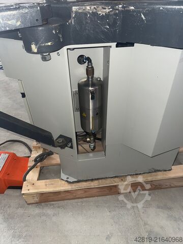 Hörnkrimpmaskin Elumatec EP 124