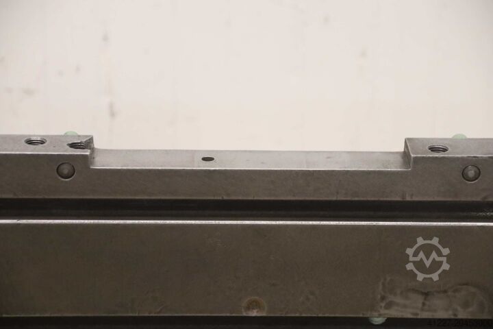 Kątownik mocujący z rowkami T Guss 535/250/H410 mm