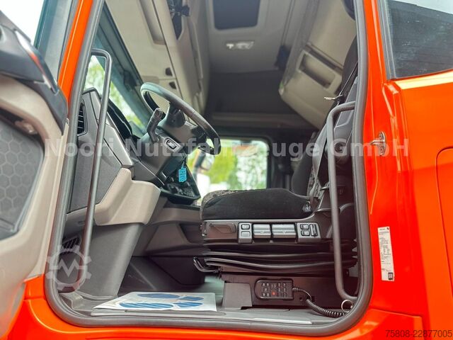 Standardowy ciągnik siodłowy SCANIA S500 Retarder Tank 1000L ACC Standklima
