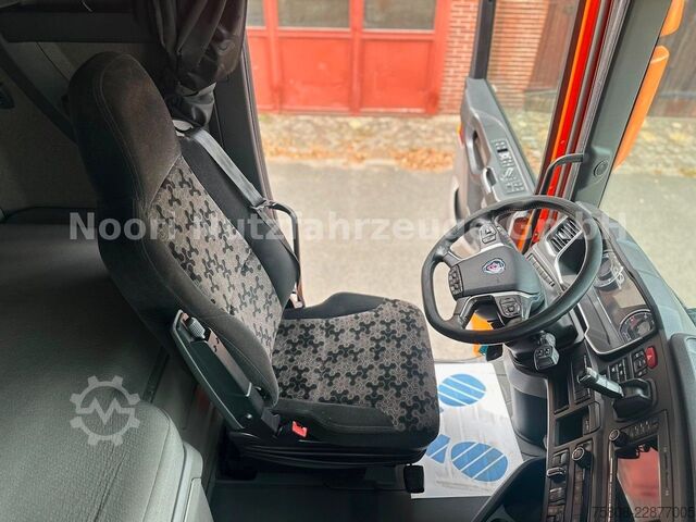 Standardowy ciągnik siodłowy SCANIA S500 Retarder Tank 1000L ACC Standklima