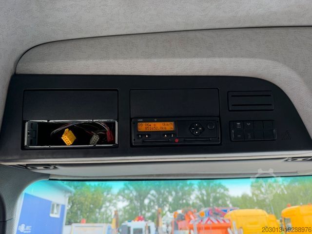 Standard dragbil MERCEDES-BENZ Antos 2136 4x2 SZM Superlight