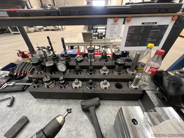 Vertikales Bearbeitungszentrum HURCO VMX 30 i
