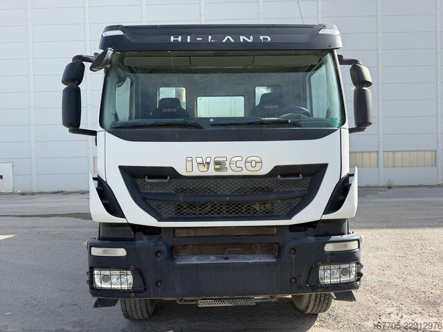  IVECO TRAKKER 400