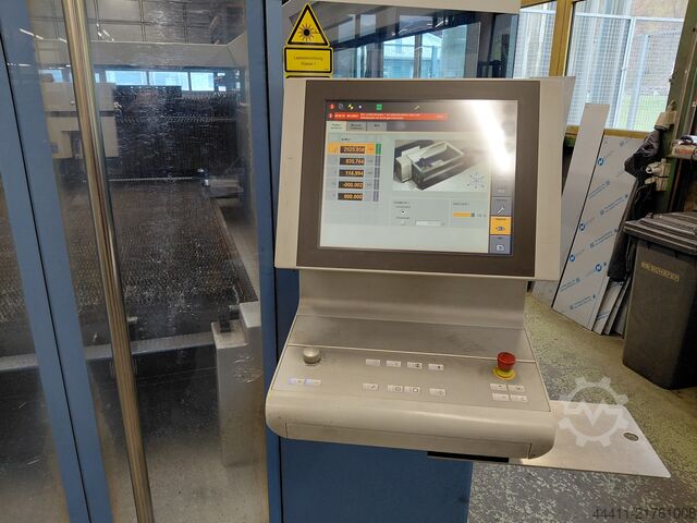 Makinë prerëse me lazer TRUMPF TruLaser 3030 (L20) 4kW mit RotoLas