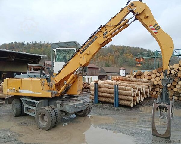 Umschlagbagger Liebherr 924