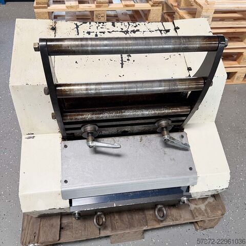 Abwickel-, Richt- und Stanzanlage PBK Automation 
