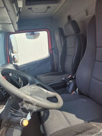 Box van MERCEDES-BENZ 816 Atego 3-Sitzer Möbel Rolltor Treppe 6 Meter