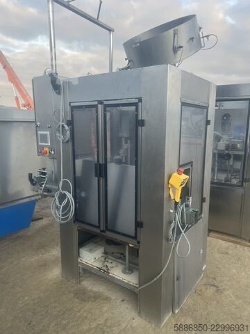 Automātiskā vairāku galvu vāciņu uzlikšanas iekārta Robak AZR -08