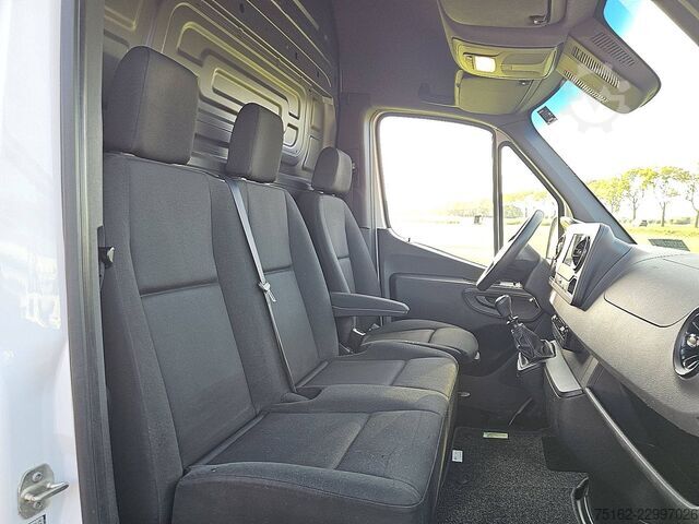 MERCEDES-BENZ SPRINTER 317 L2H2 RWD, vilkšanas āķis, kondicionieris, kamera, MBUX multimediju sistēm MERCEDES-BENZ SPRINTER 317 L2H2 RWD Trekhaak Airco Camera Mbu...