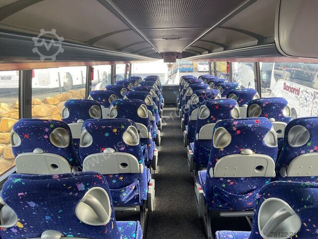 Dvoupatrový Setra S 328 DT