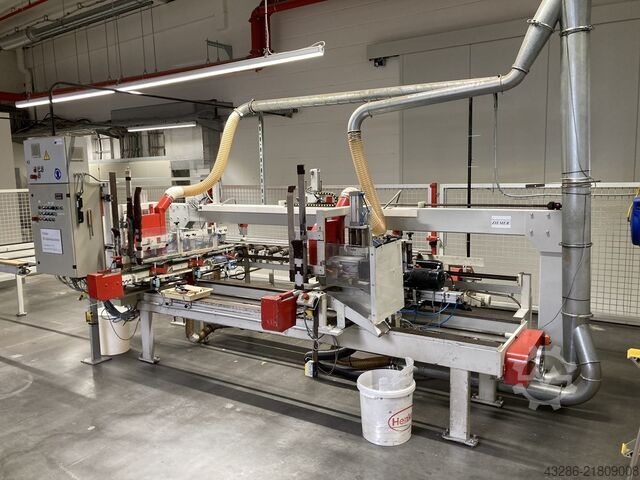 Máquina de taladrado y corte para paneles laterales Franke SG