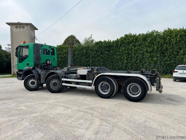 Camion scarrabile IVECO IVECO TRAKKER AD340T41 USATO SCARRABILE