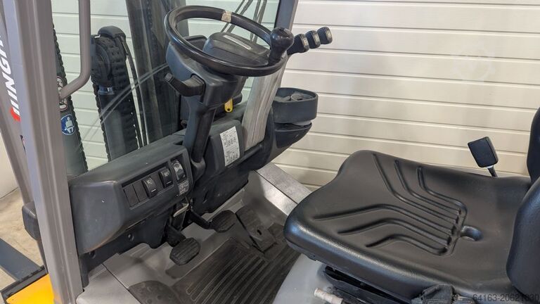 Carrello elevatore GPL Jungheinrich TFG 425 GE115-500DZ