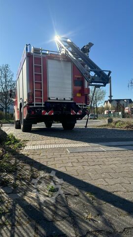 Hasičský vůz Iveco Magirus HLF 20