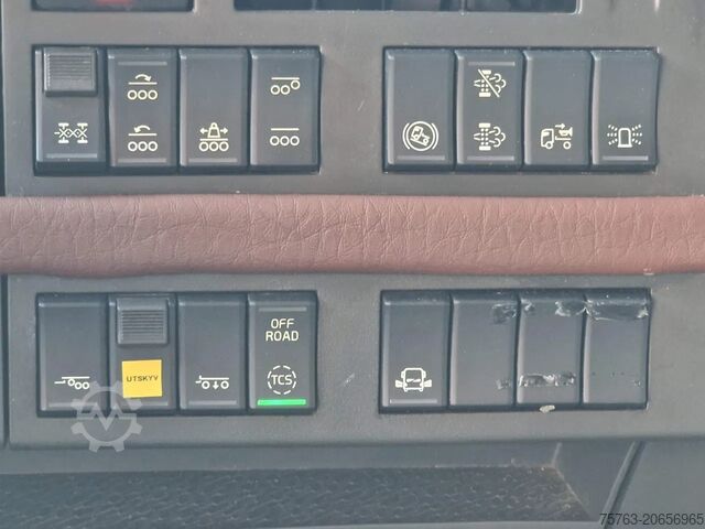 Kranwagen Volvo FH 13.540 8x4*4 - HMF2620 K6 Crane 2017 with re...