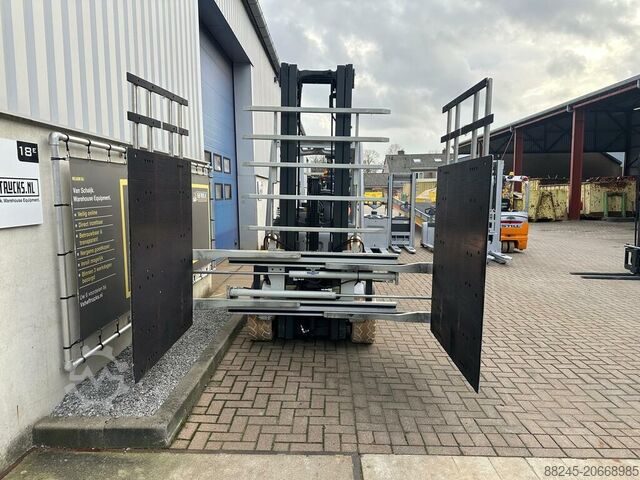 VS-22510 Chariot élévateur électrique triplex Still RX60-30L avec pince Cascade STILL RX60-30L