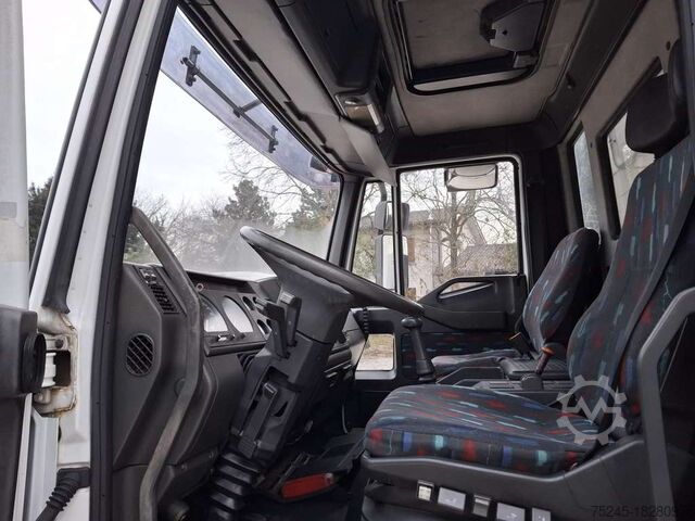 Camião de transporte de gado IVECO EUROCARGO 120EL 18  TRASPORTO CAVALLI