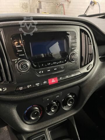 Микробус FIAT Doblò  Doblò 1.3 MJT PC Combi N1 SX