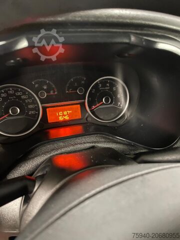 Микробус FIAT Doblò  Doblò 1.3 MJT PC Combi N1 SX