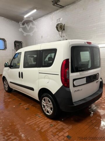 小型客车 FIAT Doblò Doblò 1.3 MJT PC Combi N1 SX