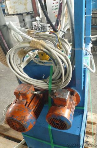 Дисолвер 40 kW от Oliver & Battle за работа под вакуум с миксиращ съд 500 л OLIVER & BATLLE Dispermix 50