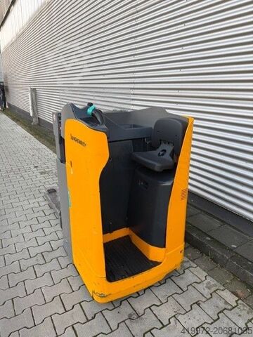 Стоящ мотокар Jungheinrich ESD 120