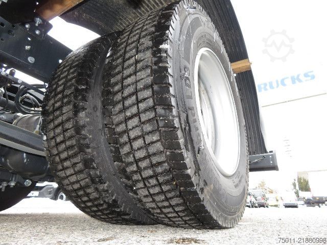 Sasi truk IVECO EuroCargo ML80E21/P Fahrgestell, RS 3690 mm
