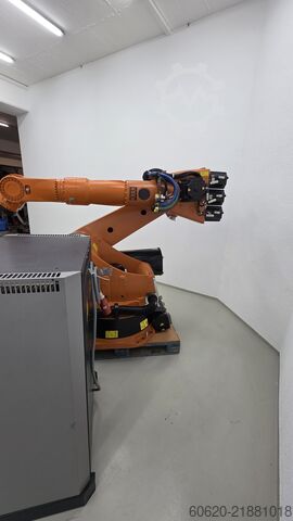 Robot industrial KUKA KR 240 L180-2 2000